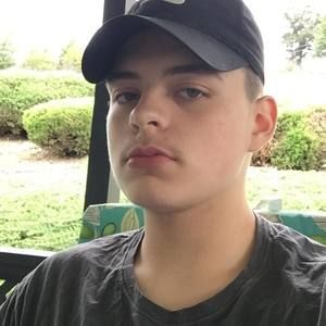 Meet your Posher, Dillon